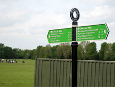 Ring sign in the park