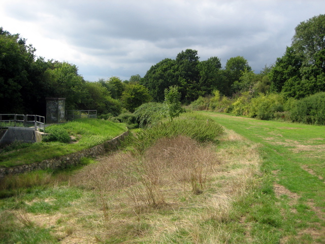 Along the Hogsmill